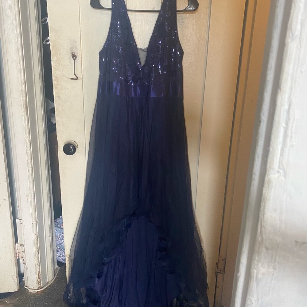 Elegant Navy Blue Sequin Gown